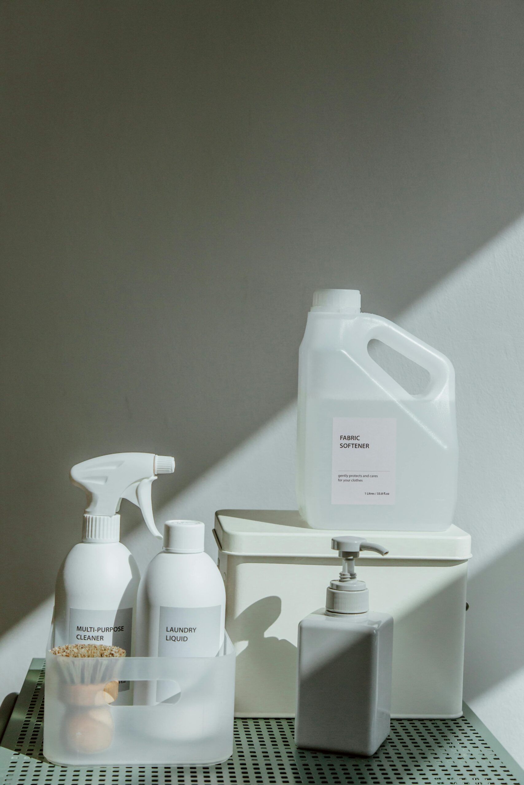 Top 5 Must-Have Cleaning Products for Every Home in Dubai